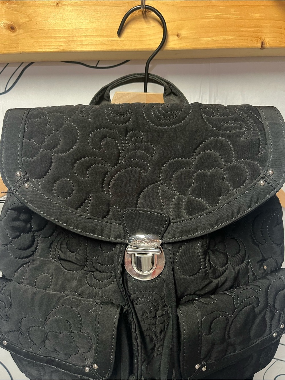 Vera Bradley Classic Clasp Quilted Floral Drawstring Backpack - NEVER USED! - Picture 4 of 9